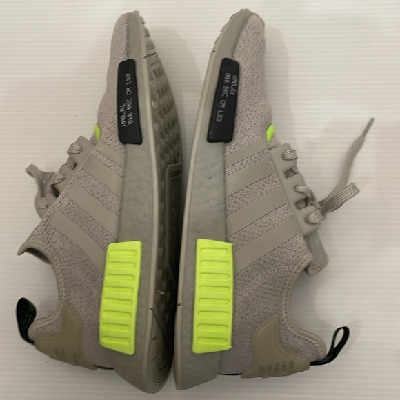 ADIDAS NMD_R1 SIGNAL GREEN RUNNING SNEAKERS MENS SIZE 12 - Picture 12 of 16